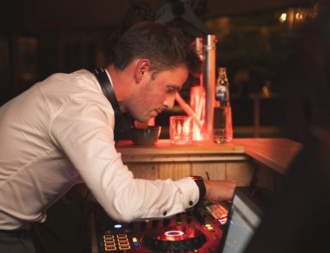 DJ Bongo DJ allround huwelijk party retro shlager festival